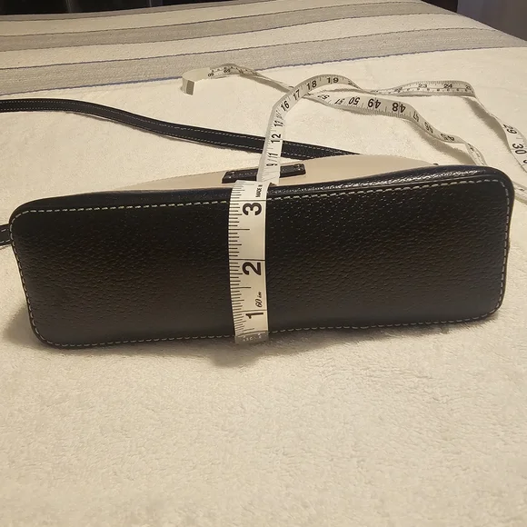 KATE SPADE NEW YORK Crossbody Shoulder  Black and Cream Handbag Purse. - Picture 10 of 11